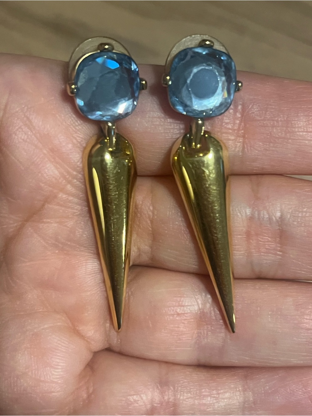 Monet earrings - Picture 5 of 5